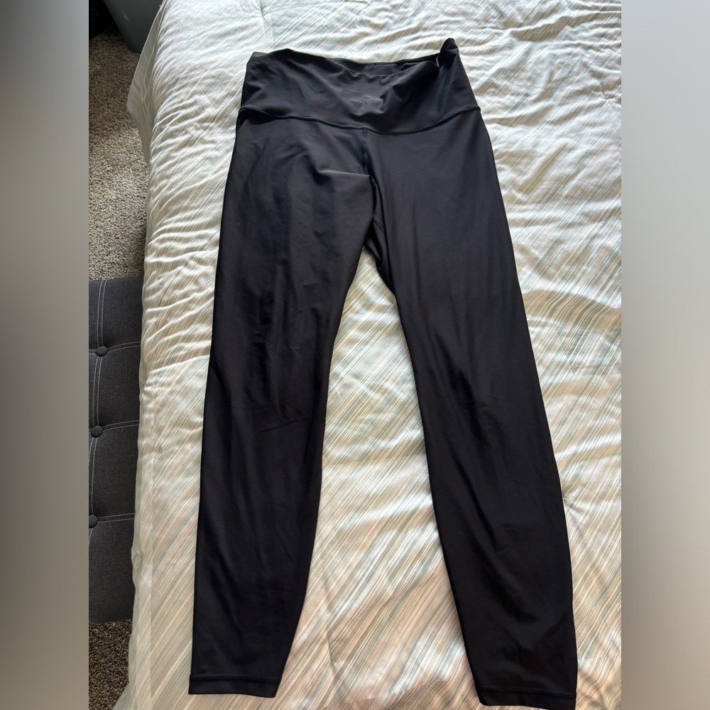 Old Navy High rise power soft workout leggings size XL. Used-good condition